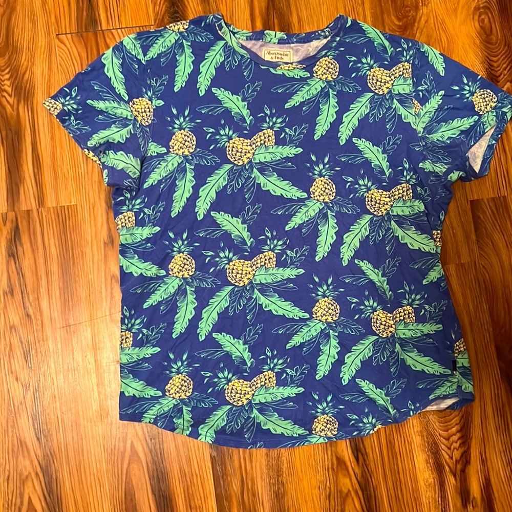 Abercrombie summertime t shirt, floral print with pineapples.
